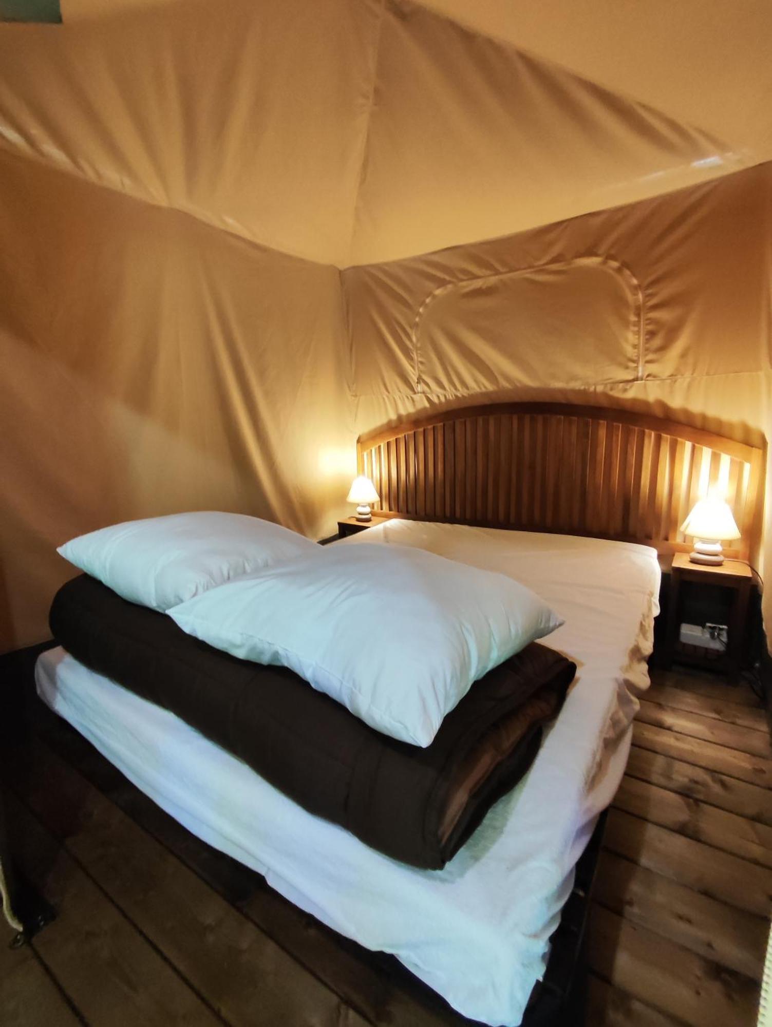 Porte Des Alpilles By M.a Destination Glamping Campo de lujo Saint-Étienne-du-Grès