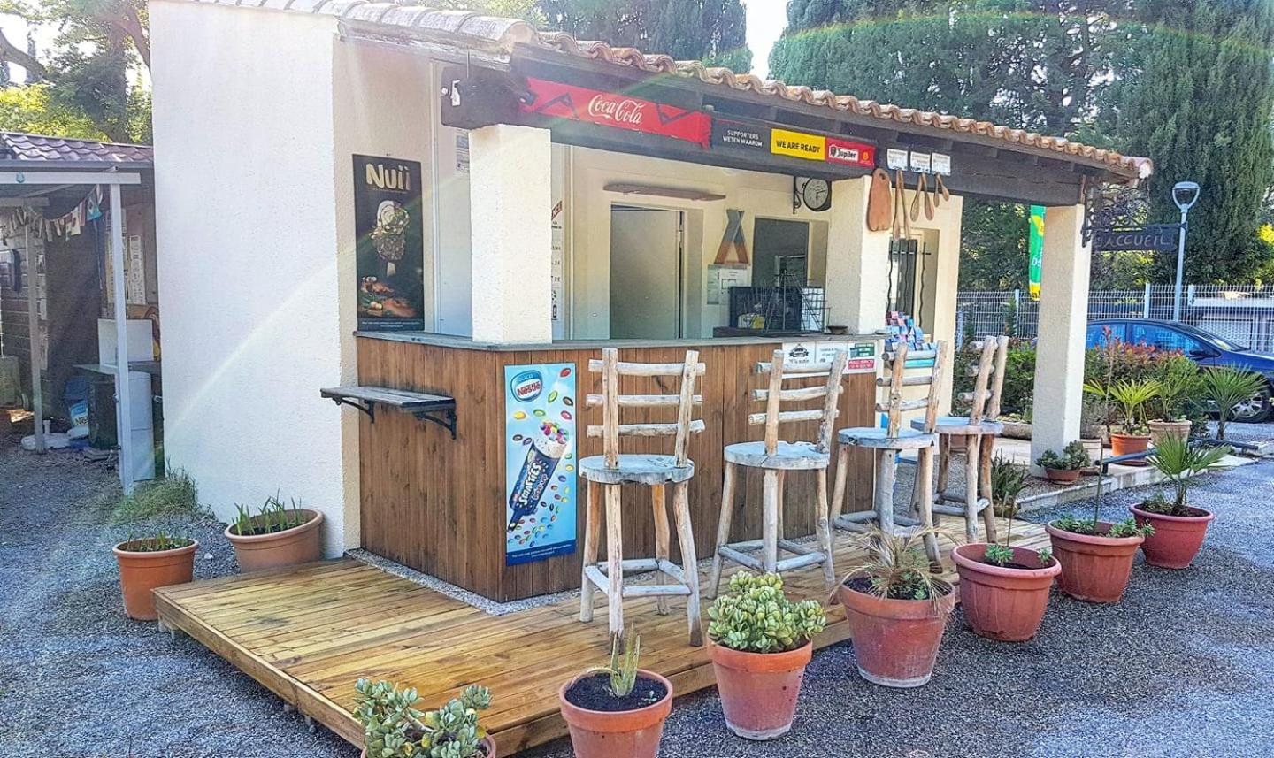 Campismo de Luxo Porte Des Alpilles By M.a Destination Glamping Saint-Étienne-du-Grès