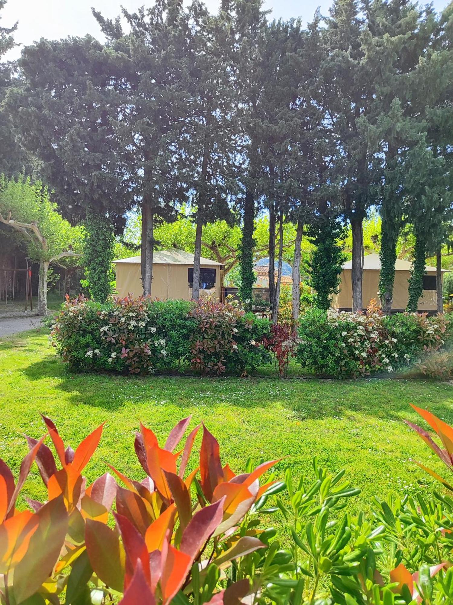 Porte Des Alpilles By M.a Destination Glamping Campismo de Luxo Saint-Étienne-du-Grès