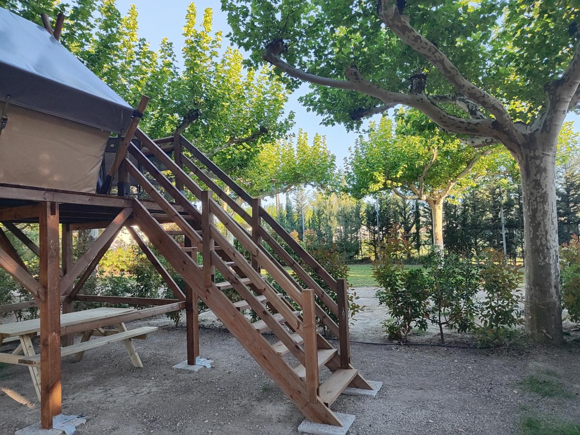 Luxury tent Porte Des Alpilles By M.a Destination Glamping Saint-Etienne-du-Gres